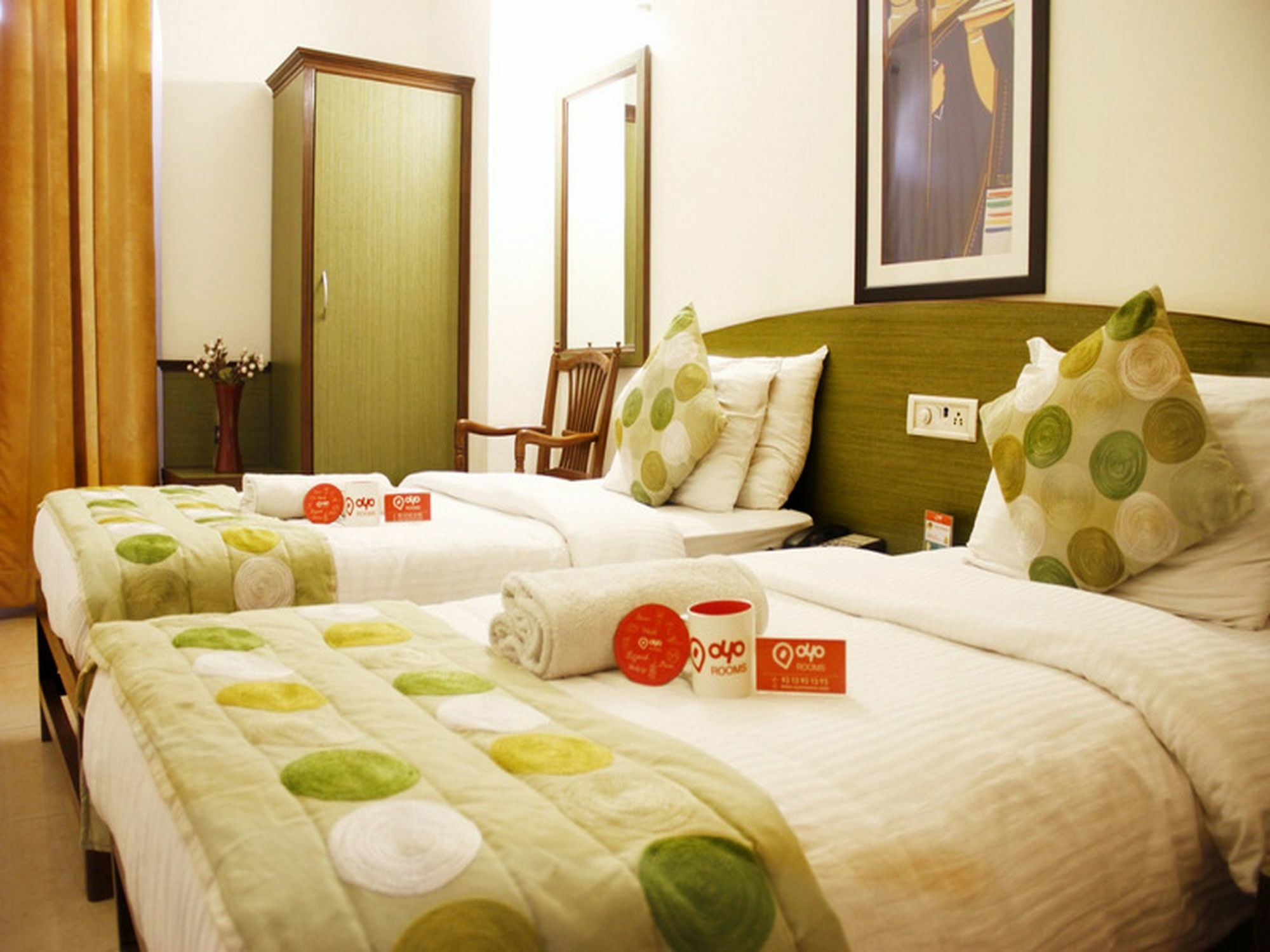 Oyo 738 Hotel Green Castle Дели Экстерьер фото